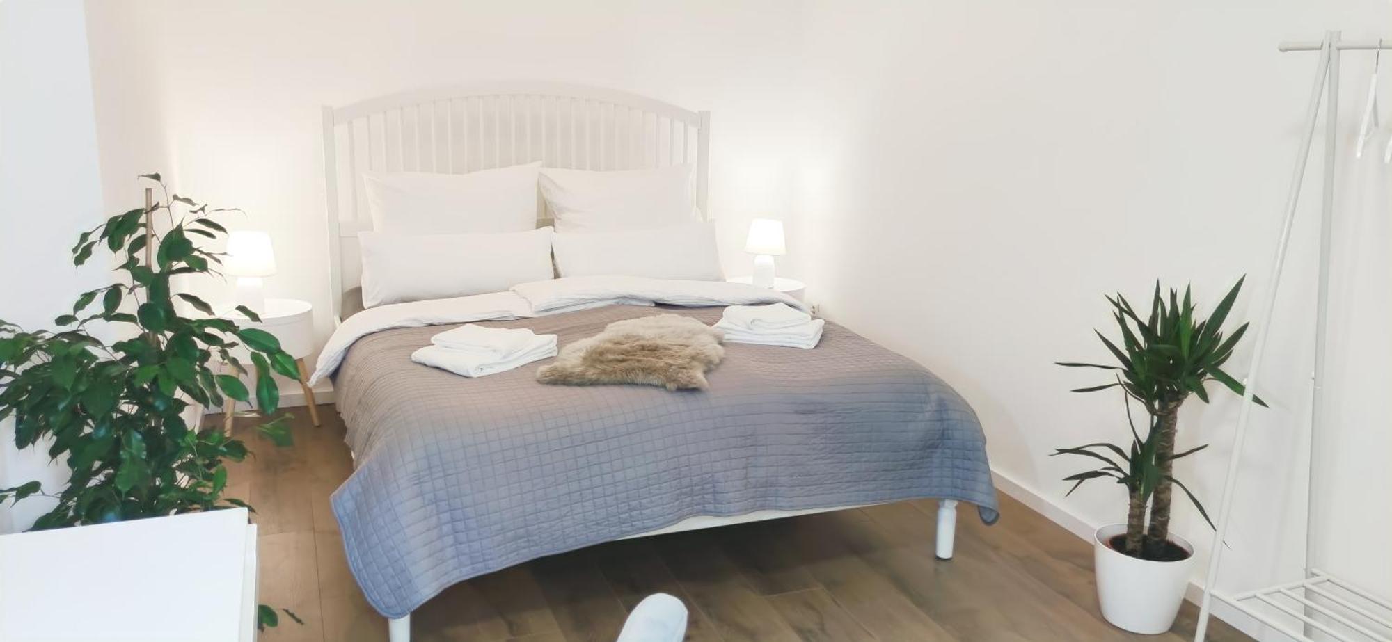 Kaiserin Sisi Fuer Bis Zu 6 - Arbeitsplatz, Badewanne, Parkplatz, Waschmaschine 딘클스버 외부 사진