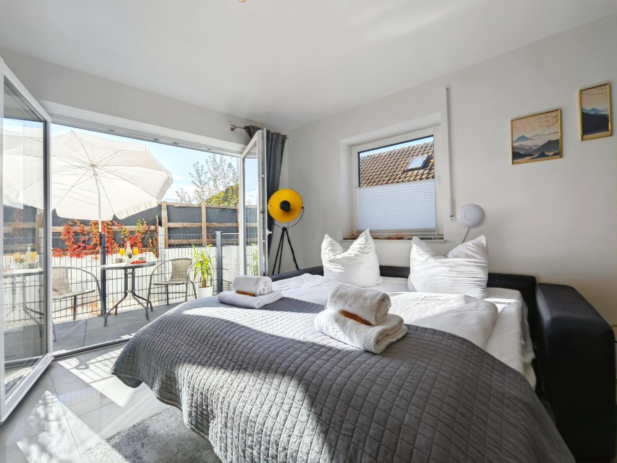 Kaiserin Sisi Fuer Bis Zu 6 - Arbeitsplatz, Badewanne, Parkplatz, Waschmaschine 딘클스버 외부 사진