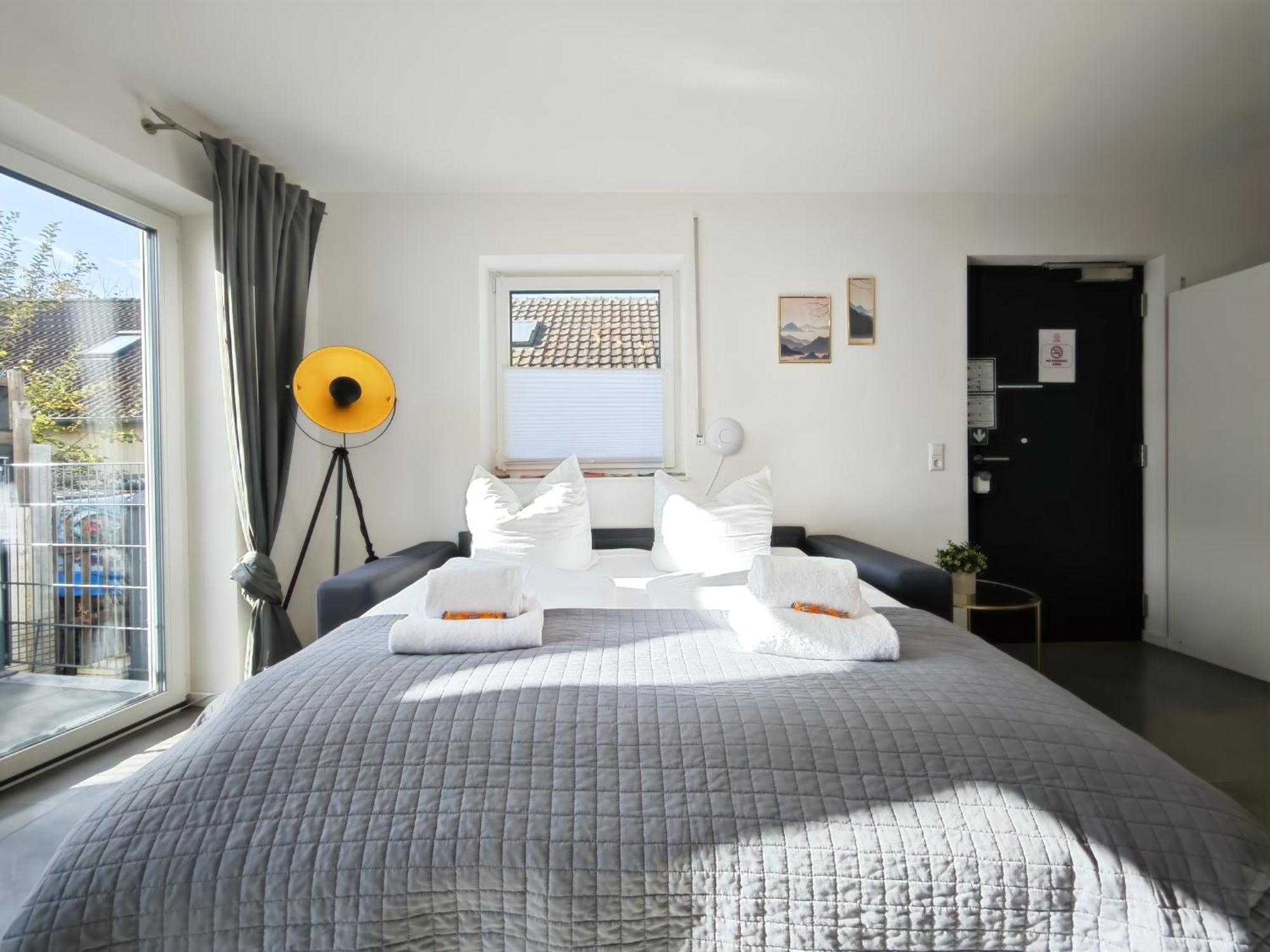 Kaiserin Sisi Fuer Bis Zu 6 - Arbeitsplatz, Badewanne, Parkplatz, Waschmaschine 딘클스버 외부 사진